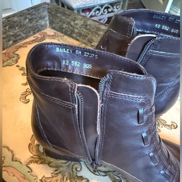 Classic Elements Brown Leather Booties, Women’s Sz 6 - Picture 10 of 13